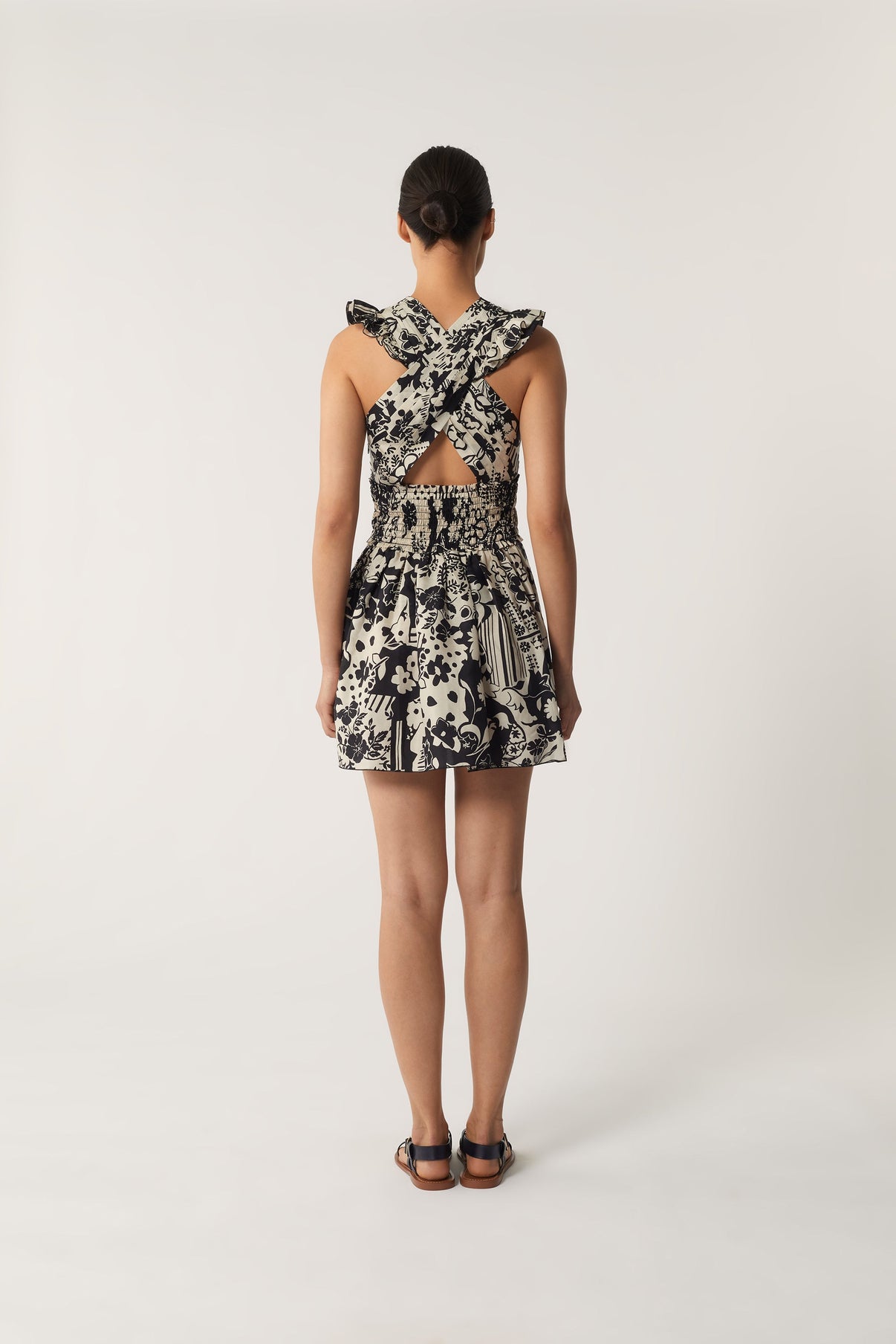 VESTIDO QUIERO NEGRA vue 4