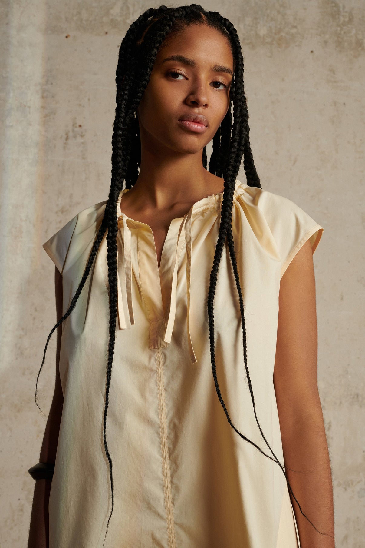 VESTIDO TAMARIS CRUDA vue 3